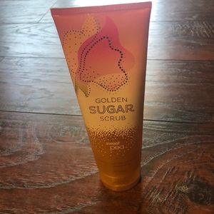 Bath and Body Works Sweet Pea Golden Sugar Scrub